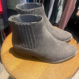 Universal Thread Gray Suede Ankle Boots